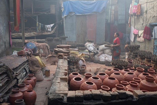 Full Day Mumbai Sightseeing Tour with Dharavi Slum - Gateway of India: a quick start by the harbor