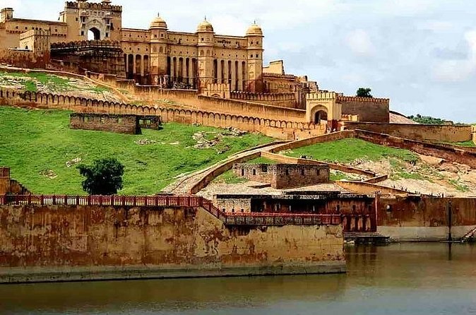 Full Day Sightseeing Jaipur Tour by Car With Guide Include Lunch - Patrika Gate begins the day with color and photographs