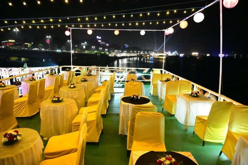 Goa: Dinner Cruise Party with Hotel Transfer Option - Who should book this dinner cruise?