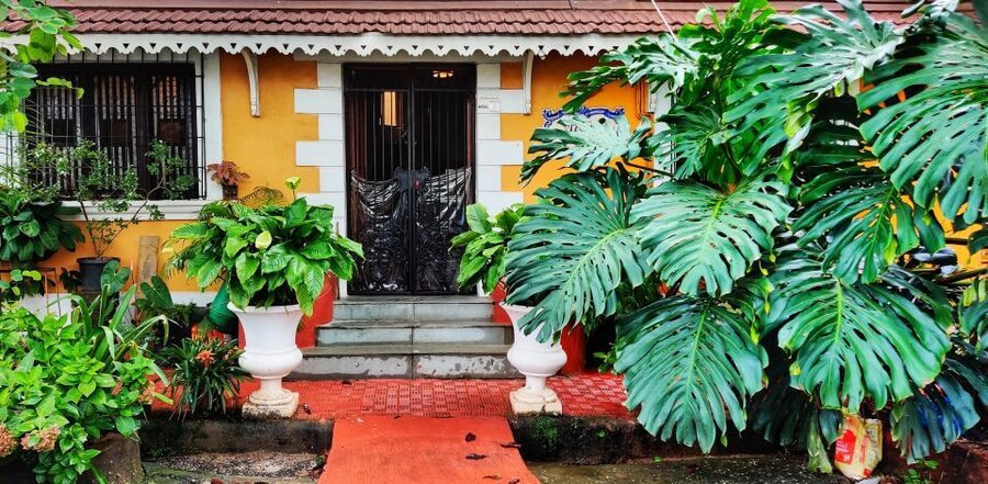 Goa: Private Full-Day Sightseeing Highlights Tour - The vehicle, driver, and private setup
