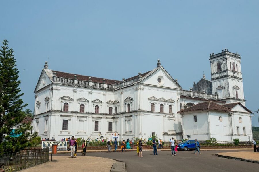 Goa Shore excursions : All inclusive Small Group tour - Basilica of Bom Jesus and St. Francis Xavier