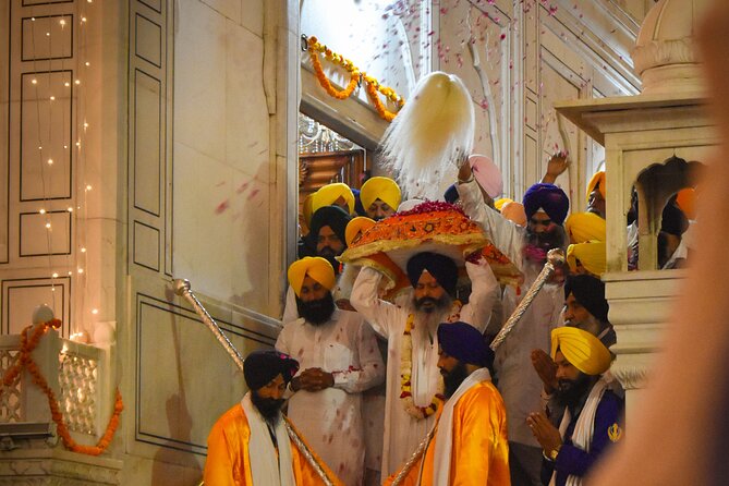 Golden Temple Guided Tour (Planet Amritsar Inc.) - The langar kitchen: where the visit becomes hands-on