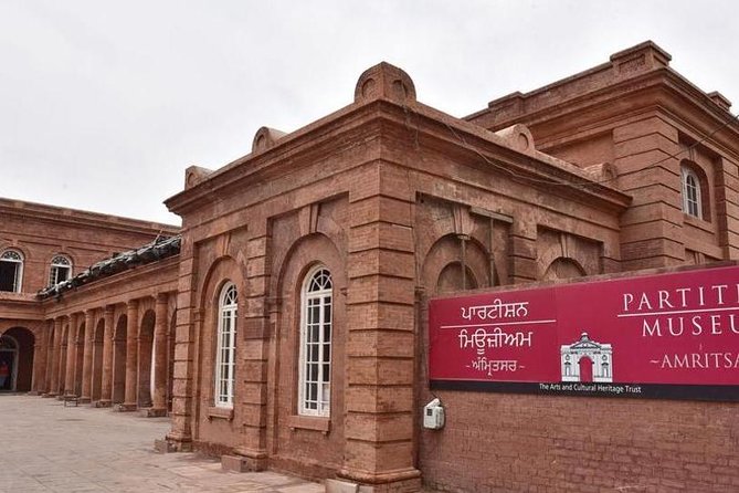Golden Temple, Jallianwala Bagh, Partition Museum & Wagha Border - #Travellouge - Walking, driving, and the real pace