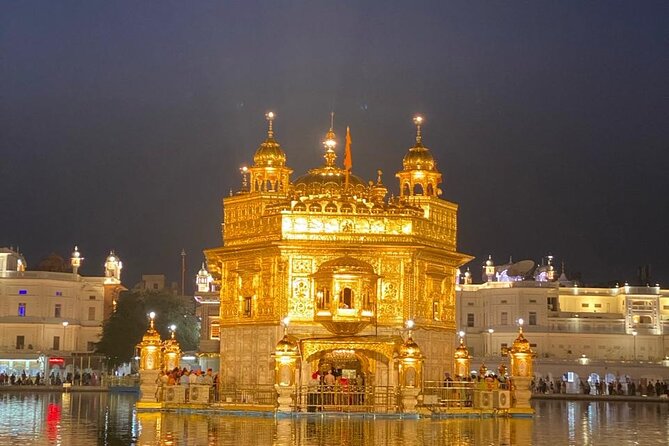 Golden Temple Night Ceremony and Light Visit Tour with Pick-Drop - What the private format changes