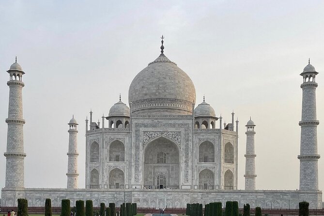Golden Triangle Agra Jaipur with Namaste Private Driver India - Why the private driver is the real value