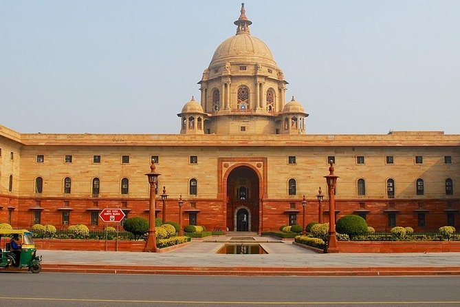 Golden Triangle Tour 4 Days From Mumbai with Return Flights - What the $950 Price Really Includes