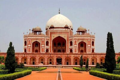 Golden Triangle with Wildlife and Royal Castle Stay