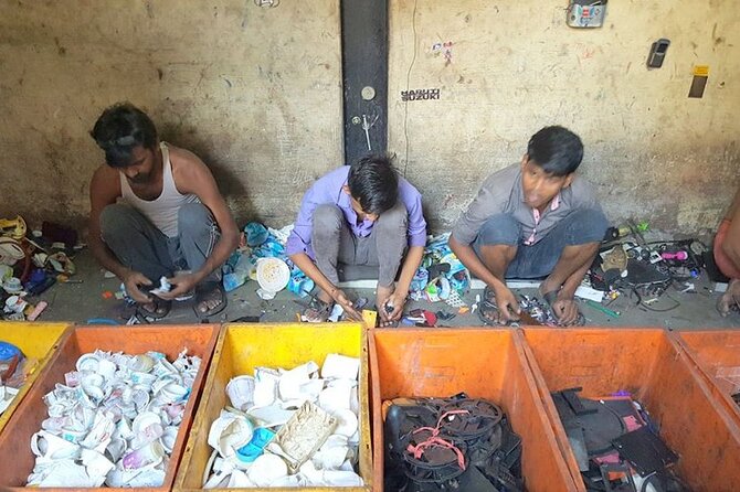 Group Tour of Dharavi Slum walk with local Guide - Group size, pace, and comfort