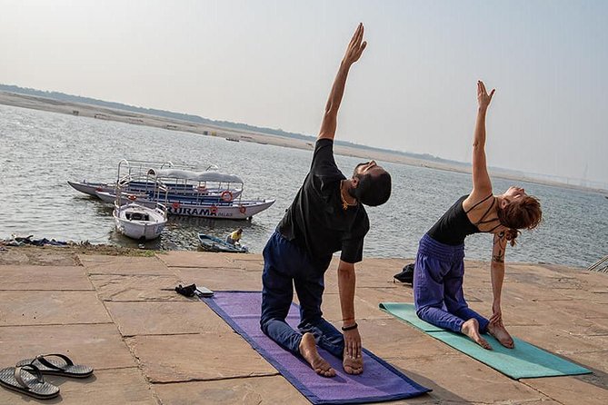GROUP YOGA CLASS - BEGINNER / ADVANCED - Sunrise Yoga with Ayush in Varanasi - One hour that does not crowd your itinerary