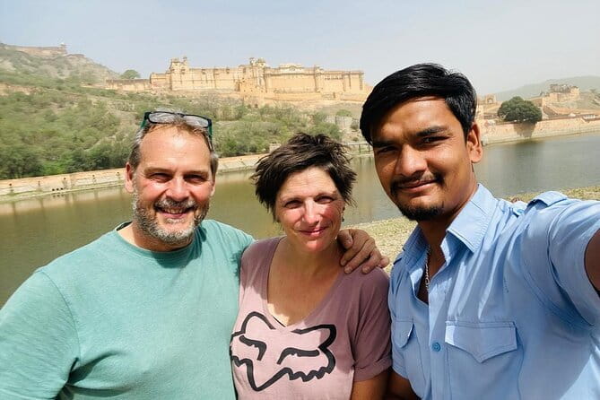 Guided Jaipur City Tour with Sunset - Two hours exploring old Amer