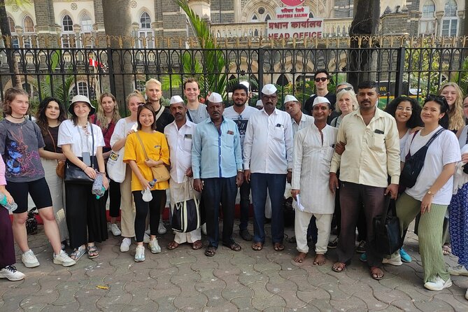 Guided Mumbai Sightseeing Tour With Pickup - Why a private car matters in Mumbai