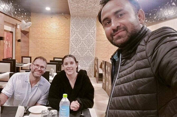 Guided Night Tour of Jaipur With Optional Street Food Tasting - How the private car and guide affect the experience