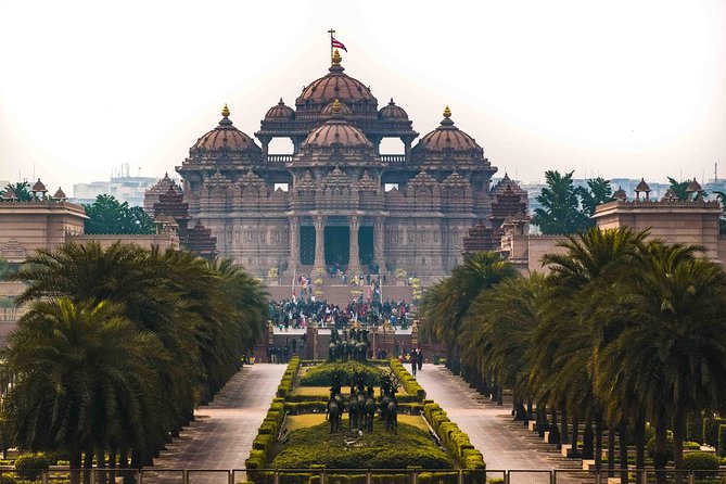 Half-Day Delhi Temple Tour with Pick-Up & Drop-Off - Akshardham: a large-scale Hindu complex