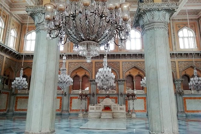 Half day Hyderabad tour about the opulence and splendor of Nizams in private car - Key points at a glance