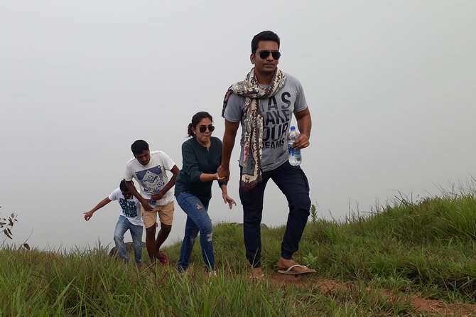 half day trekking - The tea village and the people behind the view