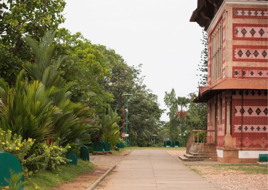 Heritage & Cultural Walk of Trivandrum Guided Walking Tour - The military memorial and St. Joseph’s Cathedral