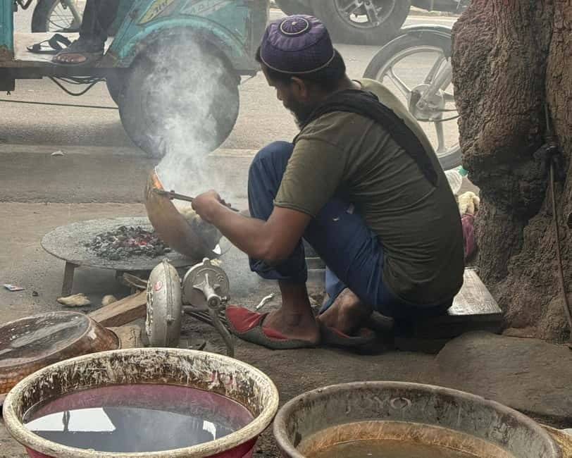 Heritage Walk & Street Food Tasting in Jaipur - Badi Chaupar and the old city’s food culture