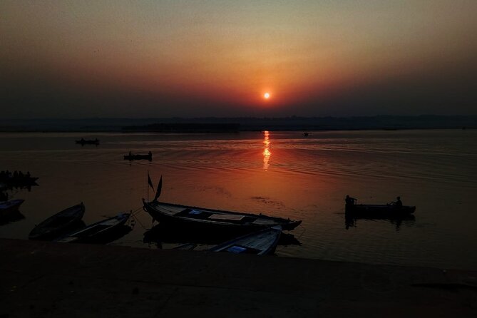 Hidden Secrets of Varanasi: Vibrant Tradition (Guided Tour) - Food, tea, and the everyday city