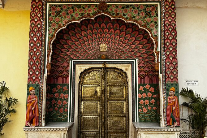 Highlight Tour of Jaipur with Private Guide - Three hours at Amber Fort and Sheesh Mahal