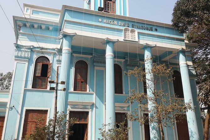 Hill-station & Heritage: Lonavala & Karla Caves Tour from Mumbai - Ekvira Devi Temple and the uphill climb