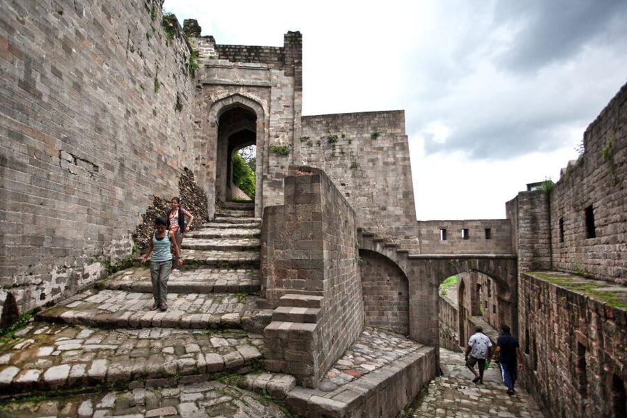 Historical Tour, Kangra fort &Rock cut temple from Dharmasla - Key points to know before booking