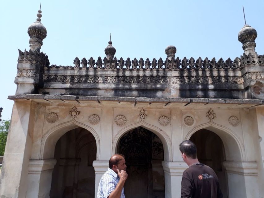 Hyderabad: Heritage Walking Tour of Old City and Charminar - Guide quality is the real value