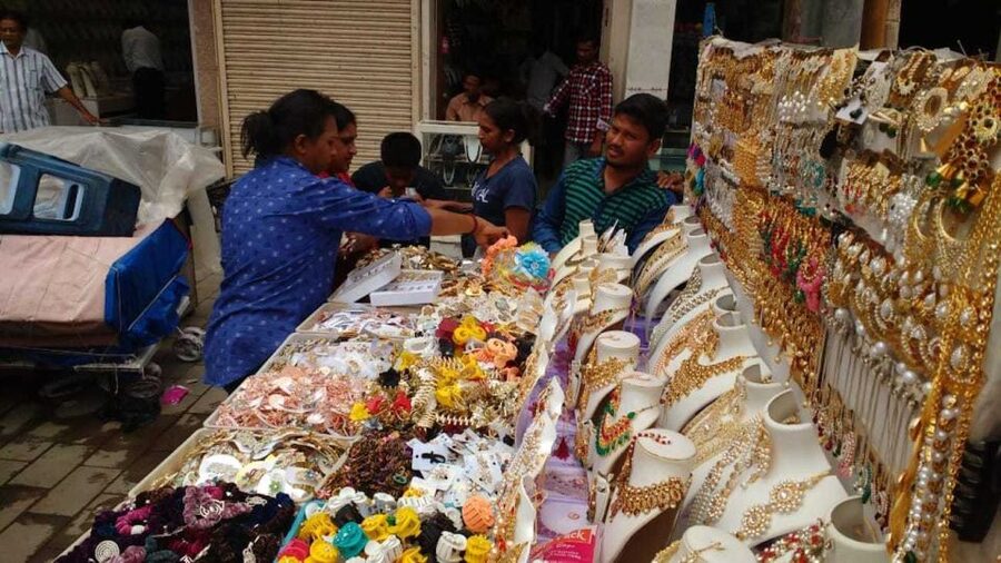 Hyderabad: Heritage Walking Tour of Old City and Charminar - Who should book this tour?