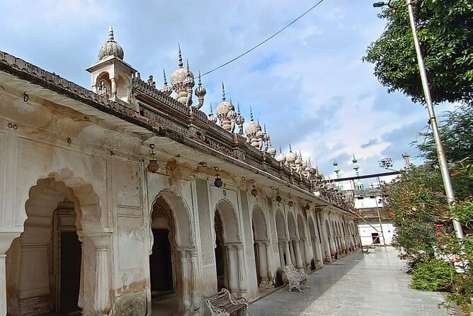 Hyderabad Highlights Guided City Tour and Chai Experience - Paigah Tombs: intricate stonework away from the main crowd