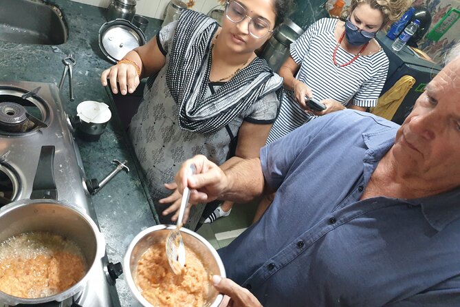 Indian Curry 5-Hour Cooking Classes In Mumbai - A brief look at handmade pottery