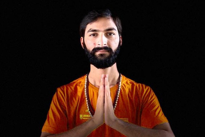 INDIVIDUAL YOGA CLASS - BEGINNER / ADVANCED Sunrise Yoga with Ayush in Varanasi - Key points at a glance