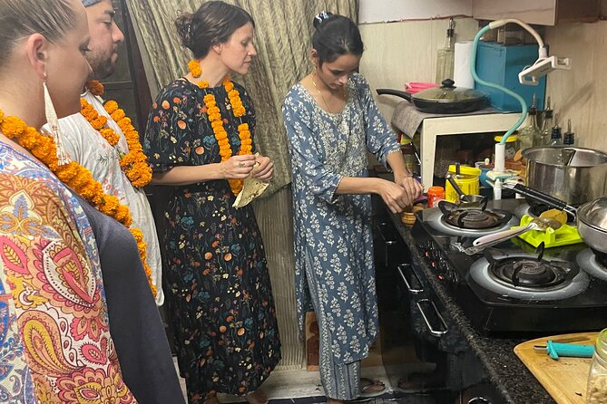 Interactive Cooking Class with a Local Family in Jaipur - Entering a Jaipur home for a cooking lesson