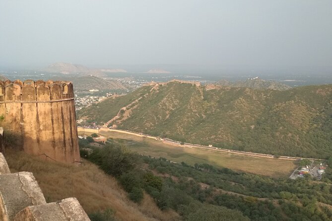 Jaipur 02 Days Private Tour with Vehicle+Professional Chauffeur - Who should book this Jaipur tour?