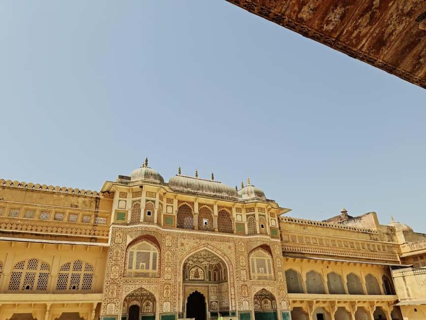 Jaipur: Amber Fort Guided Tour and Entry Ticket - What the $9 price really gives you