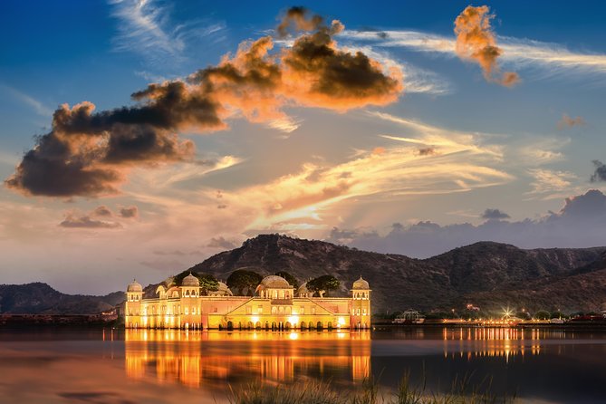 Jaipur Amer Fort, Jal Mahal & Stepwell Private Half-Day Tour - The guides are the heart of the experience