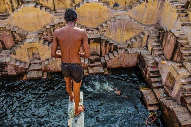 Jaipur by locals : Private Tour of Hidden & Iconic Sights - What this Jaipur tour is trying to do