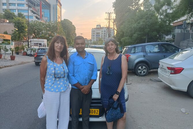 Jaipur Car tour with English driver - Hawa Mahal, Jaipur’s famous pink facade