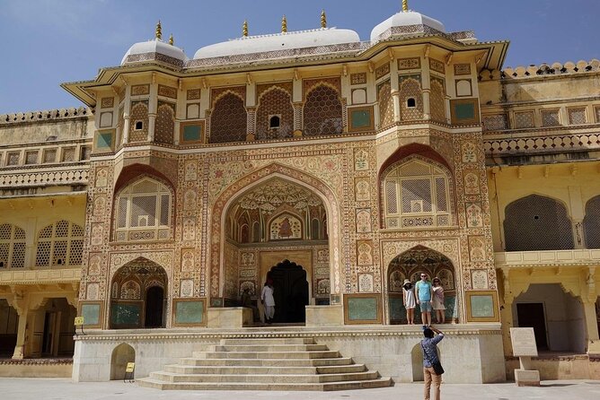 Jaipur City Tour by Private Car With English Speaking Driver - Why a Private Car Works Well in Jaipur