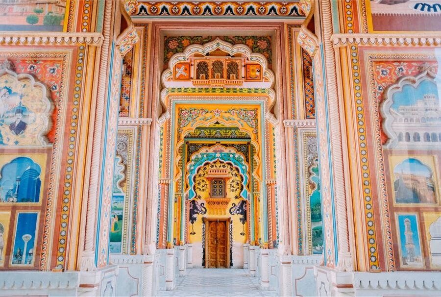 Jaipur City Tour: City Palace, Jantar, Hawa & Jal Mahal - Key points at a glance