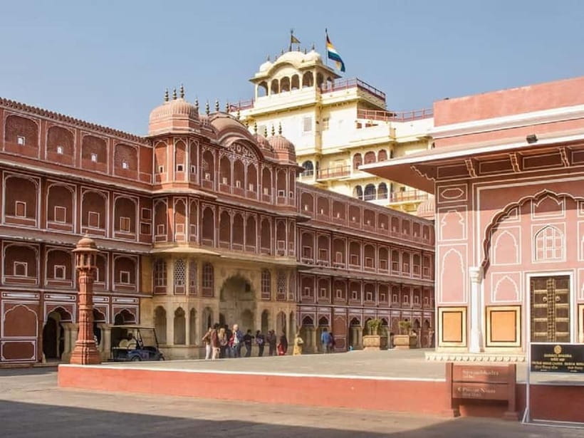 Jaipur: Elephant Activities Feed, Paint & Ride with Pickup - Photography without a full-time photographer