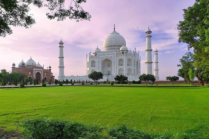 Jaipur Full Day Heritage of Pink City Tour By Tuk Tuk With Chai - Jal Mahal from the lakeside