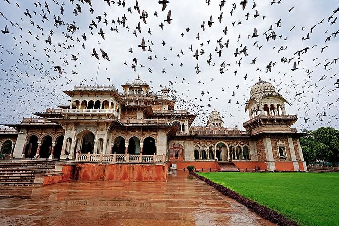 Jaipur Full-Day Heritage Tour with Guide - City Palace closes the day with two full hours