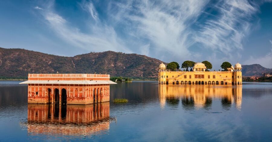 Jaipur: Full-Day Private City Tour by Car with Guide - Why a private car makes Jaipur easier