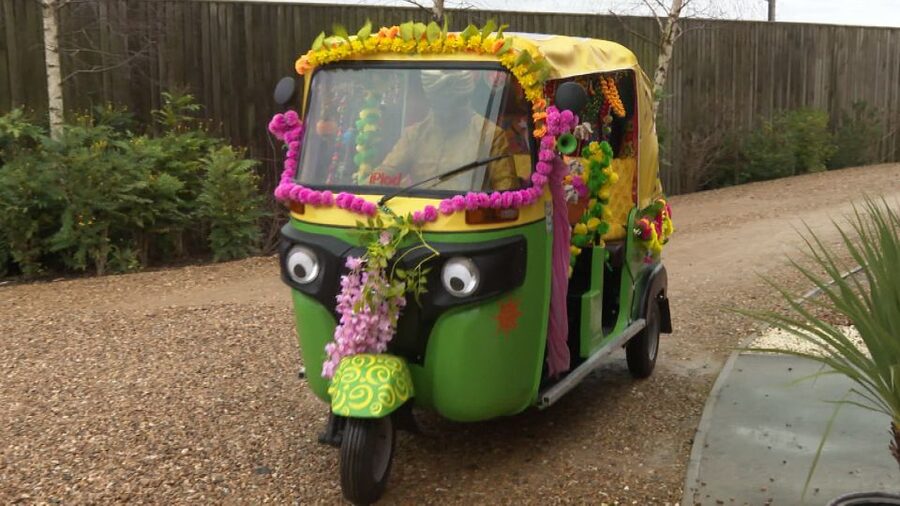 Jaipur: Full-Day Private Sightseeing Tour by Tuk Tuk - Market time and lunch in Jaipur