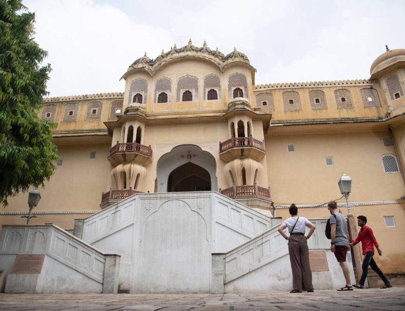 Jaipur: Full Day Sightseeing Tour By Car & Local Tour Guide - Royal Gaitor Tombs: a quiet final stop