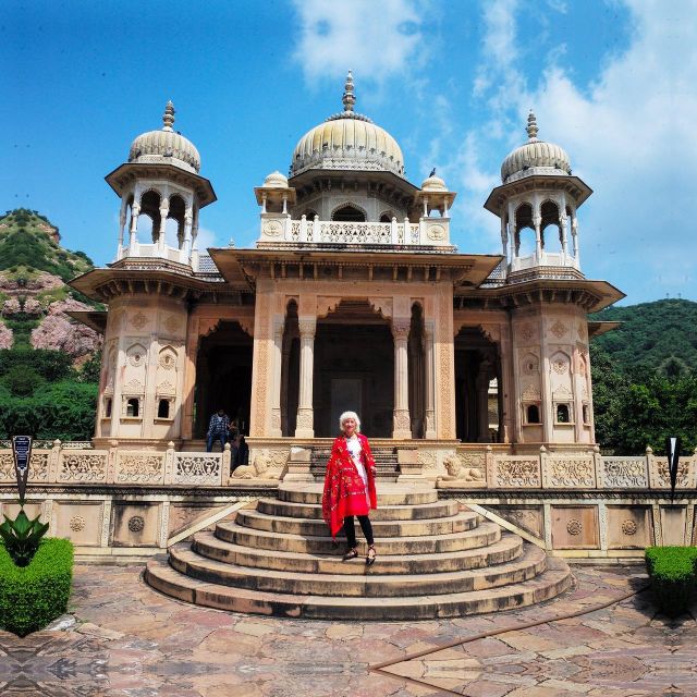 Jaipur: Full-Day Sightseeing Tour with Guide and Lunch - Jantar Mantar: giant instruments that turn astronomy into architecture