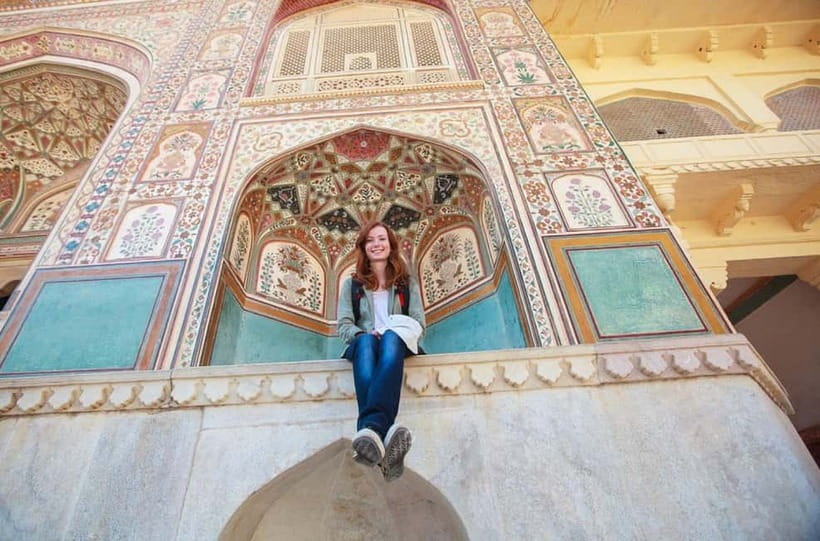 Jaipur: Full-Day Sightseeing Tour with Guide and Lunch - Hawa Mahal: a quick look at Jaipur’s famous pink facade