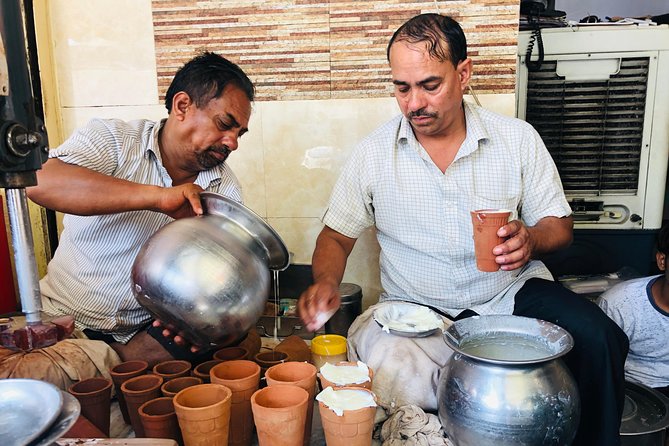 Jaipur Guided Food Walk Eat Just Like a Local - Why a Jaipur food walk works so well
