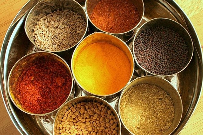 Jaipur Guided Food Walk Eat Just Like a Local - Eating through Tripolia Bazar