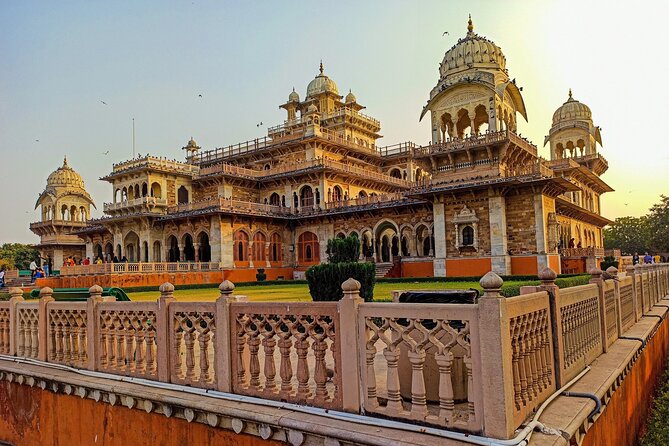 Jaipur Guided Tour with Monkey Temple - Hawa Mahal and the famous pink facade