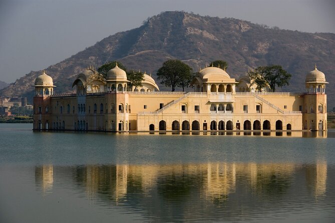 Jaipur Guided Tour with Monkey Temple - Panna Meena ka Kund and the geometry of water